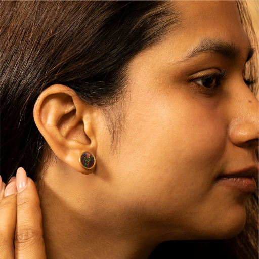 Nebula Studs black Opal Yellow Gold Ear Model